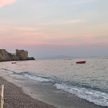 Appartamento 10 M Dal Mare Casa Da Zia Lena マイオーリ エクステリア 写真