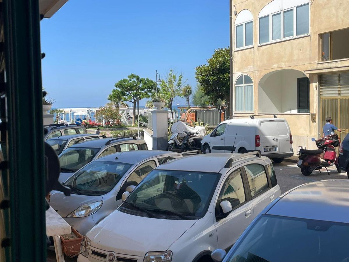 Appartamento 10 M Dal Mare Casa Da Zia Lena マイオーリ エクステリア 写真