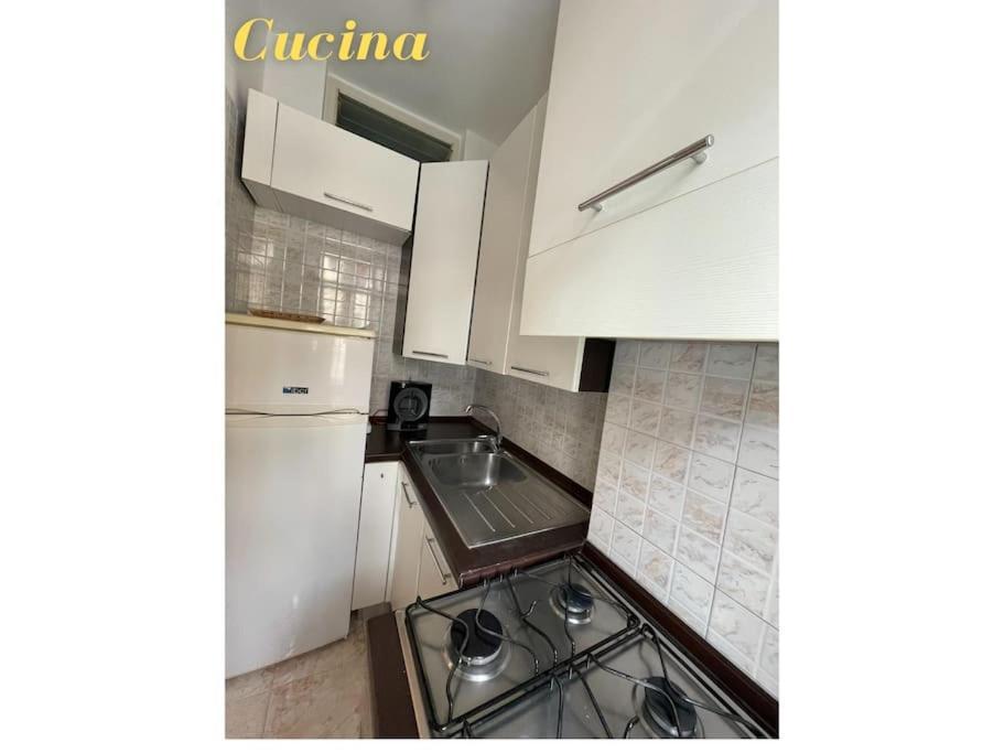 Appartamento 10 M Dal Mare Casa Da Zia Lena マイオーリ エクステリア 写真